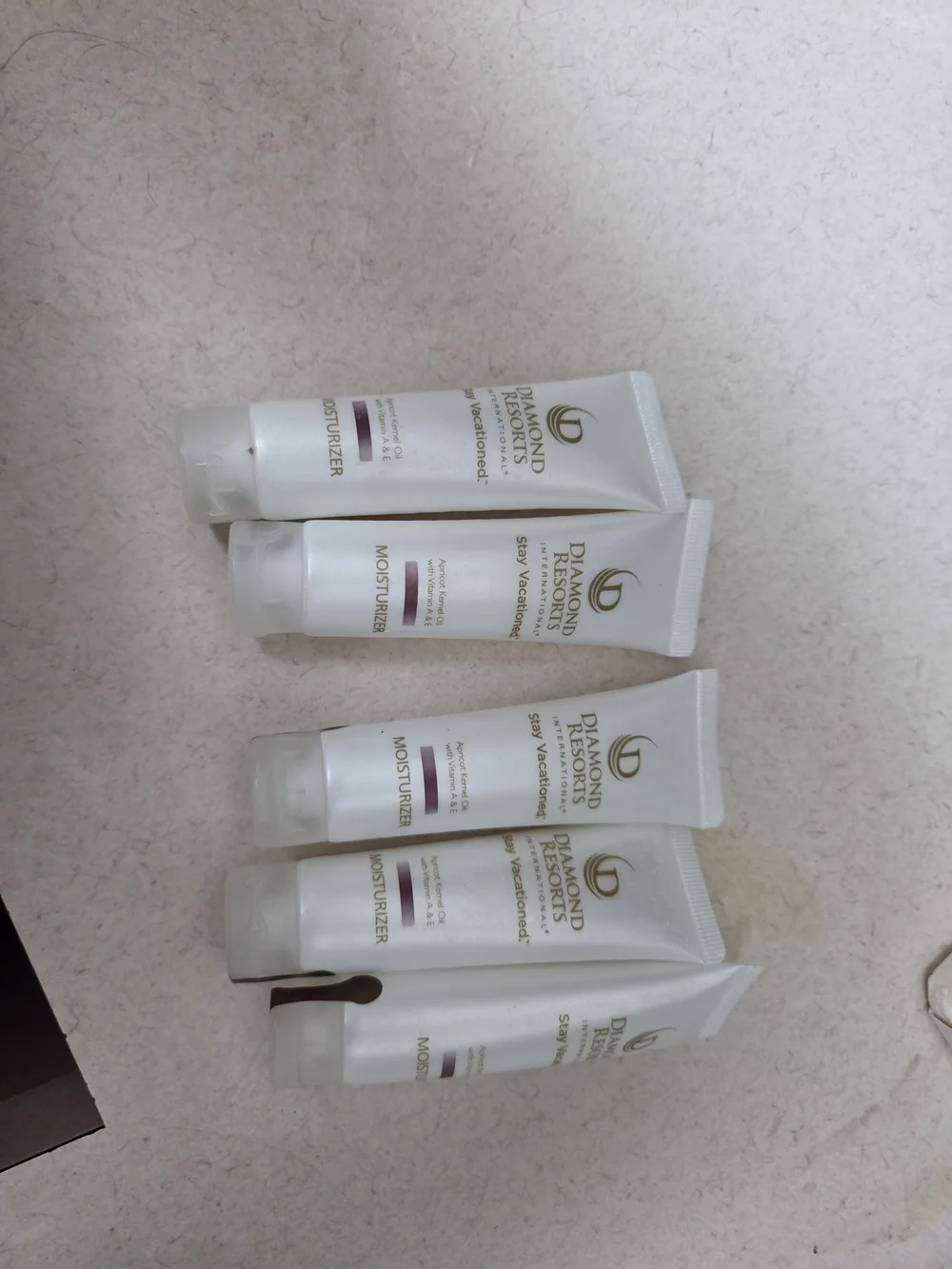 Diamond Resorts Authentic Amenities 5-Pack - Moisturizer